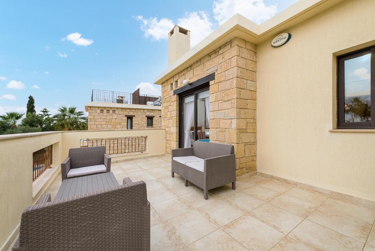 Villa Camelot By Ezoria Villas Coral Bay Buitenkant foto